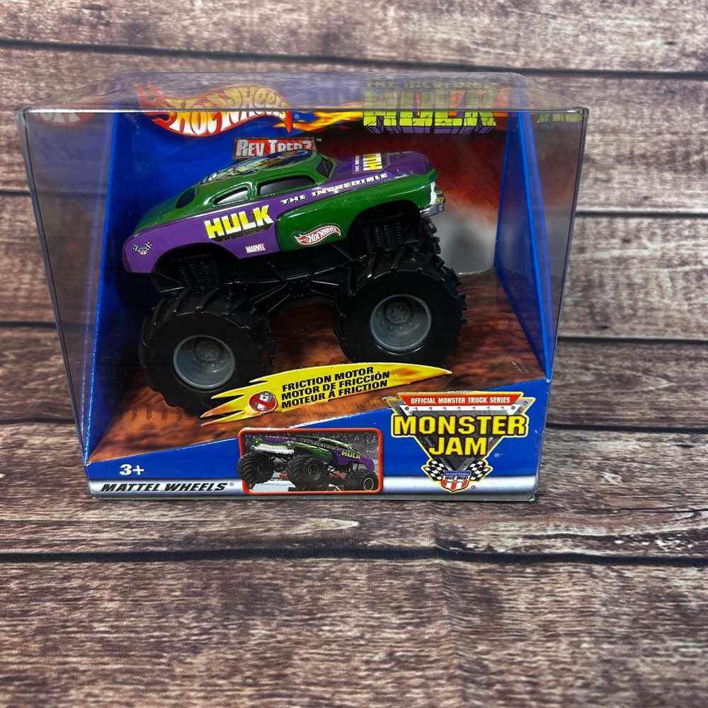 2002 Hot Wheels Rev Tredz The Incredible Hulk Monster Jam Truck 47049 1:43